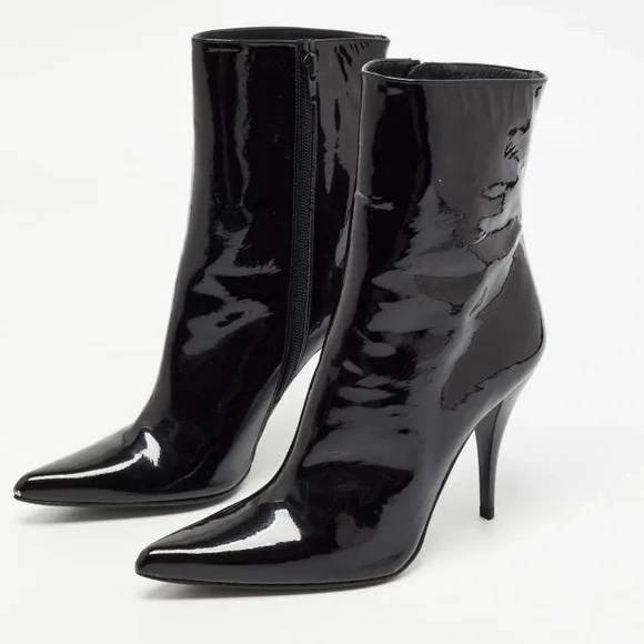 Stuart Weitzman Clingy Patent Leather Pointed Toe Booties!! - Picture 2 of 14
